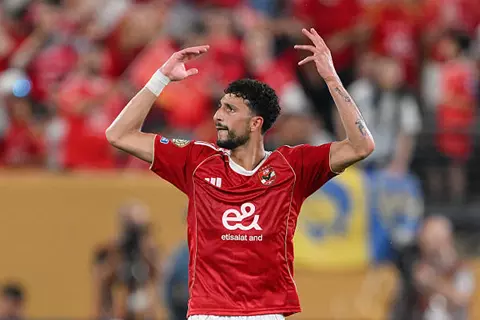 وسيط كولومبوس كرو ليلا كورة: هناك تطورات إيجابية مع الأهلي بشأن أبو علي